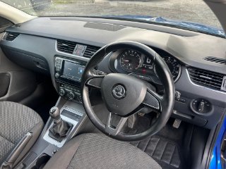 /photos/10598/85f85fd1-bef3-4b5c-b4a7-6e3b10af7412_i320x240.jpg