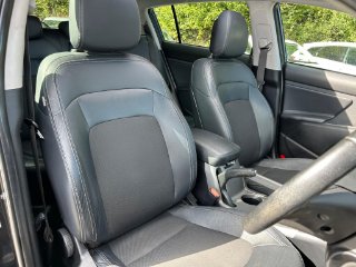 /photos/10598/ae84d42c-b5e4-4a3b-98b8-1075eda0bc4c_i320x240.jpg