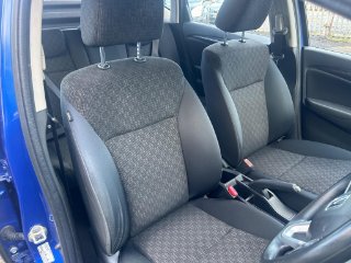 /photos/10598/e4ca2fe4-fe69-41f5-b6b8-843b124b263f_i320x240.jpg
